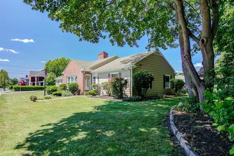 330 Harvard St, Fall River, MA 02720 photo 3