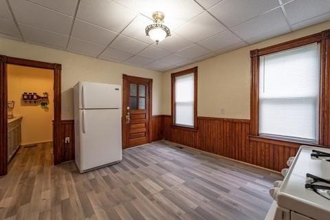 6 Doane St, Worcester, MA 01607 photo 4