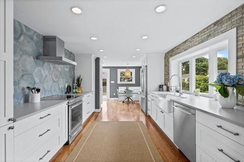 16 Iverson Rd, Beverly, MA 01915 photo 8