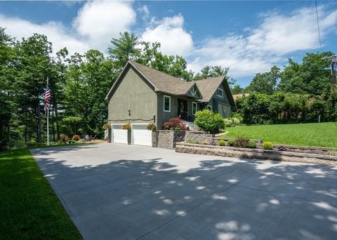 80 Shoreline Dr, Ware, MA 01082 photo 3