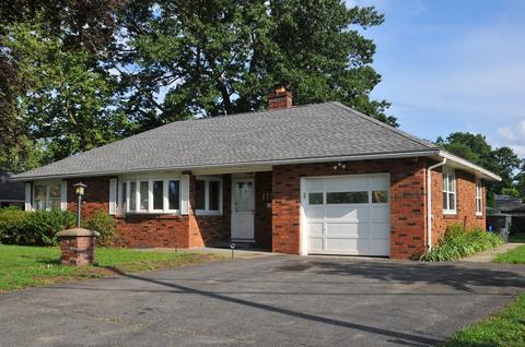 175 St James Blvd, Springfield, MA 01104 photo 1