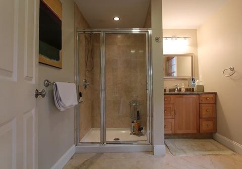 327 Ocean St, Barnstable, MA 02601 photo 32