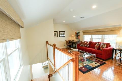 327 Ocean St, Barnstable, MA 02601 photo 29