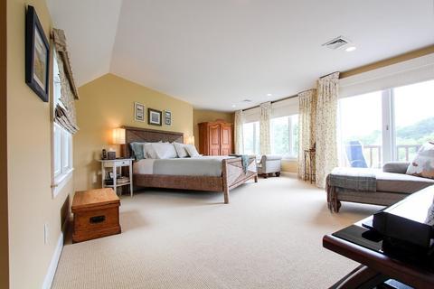 327 Ocean St, Barnstable, MA 02601 photo 22