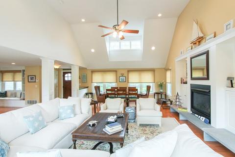 327 Ocean St, Barnstable, MA 02601 photo 6