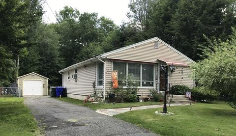 59 Senator St, Springfield, MA 01129 photo 1