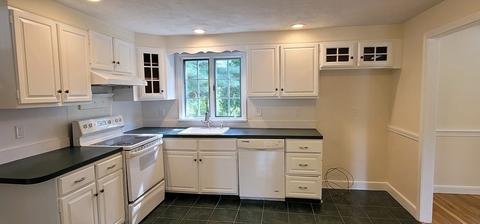 13 Breton Cir, Reading, MA 01867 photo 8