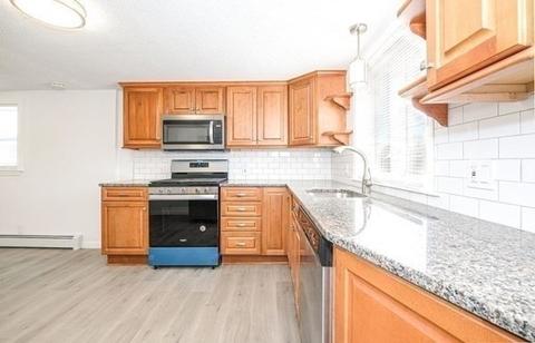175 Labelle St, West Springfield, MA 01089 photo 4