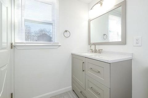 175 Labelle St, West Springfield, MA 01089 photo 11