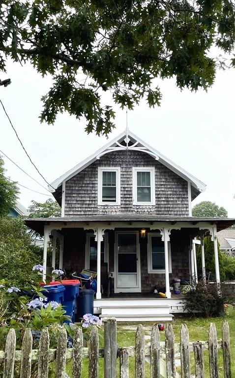 8 Holly St, Wareham, MA 02571 photo 1