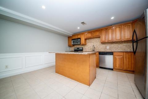 433 Bank St #6, Fall River, MA 02720 photo 11