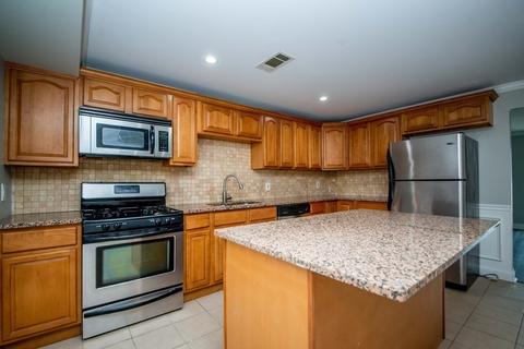433 Bank St #6, Fall River, MA 02720 photo 13