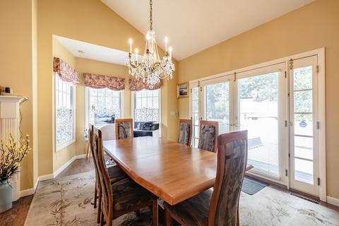38 Smith St, Chicopee, MA 01020 photo 11