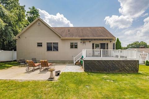 38 Smith St, Chicopee, MA 01020 photo 26
