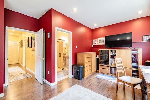 38 Smith St, Chicopee, MA 01020 photo 14