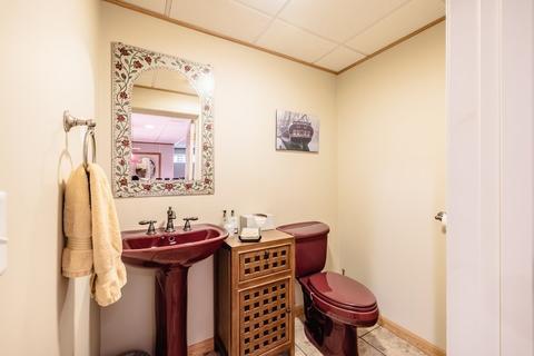 38 Smith St, Chicopee, MA 01020 photo 24