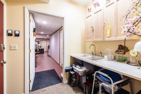 38 Smith St, Chicopee, MA 01020 photo 21
