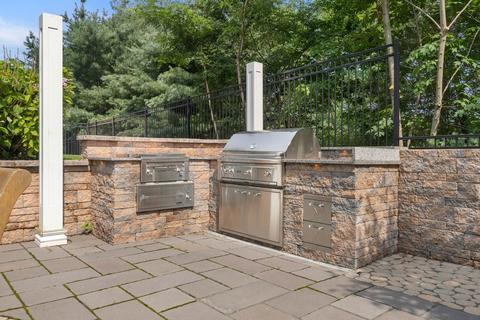 26 Robin Hill Rd, Danvers, MA 01923 photo 38