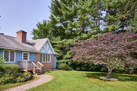 58 Division St, Easthampton, MA 01027 photo 2