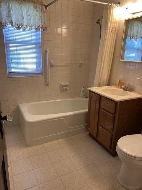 58 Beverly St, Chicopee, MA 01013 photo 6