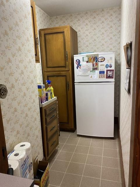 58 Beverly St, Chicopee, MA 01013 photo 4