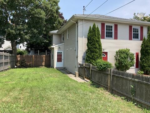 370 Palmer St, Fall River, MA 02721 photo 3