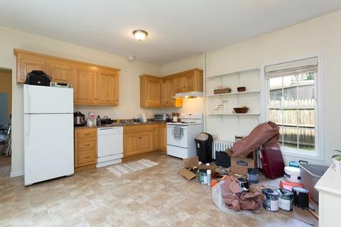 125 E Central St, Franklin, MA 02038 photo 3