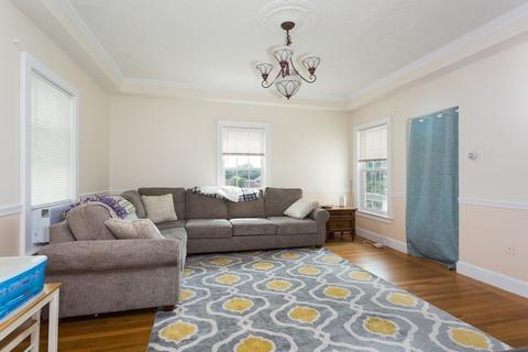 125 E Central St, Franklin, MA 02038 photo 4
