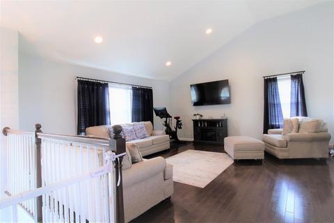136 Newton St, Fall River, MA 02721 photo 8