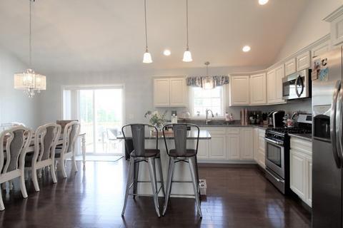 136 Newton St, Fall River, MA 02721 photo 10