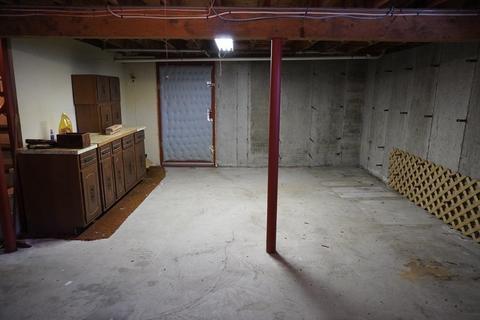 77 Windsor St, Fall River, MA 02723 photo 18
