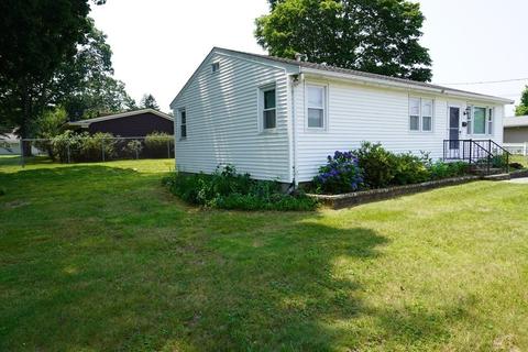77 Windsor St, Fall River, MA 02723 photo 6