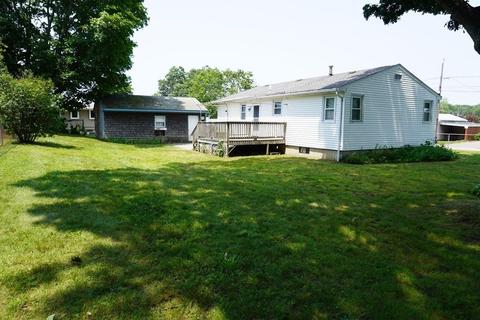 77 Windsor St, Fall River, MA 02723 photo 4