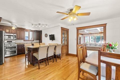33 Pilgrim Rd, Milton, MA 02186 photo 18