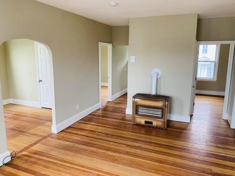 274 Cambridge St, Fall River, MA 02721 photo 4