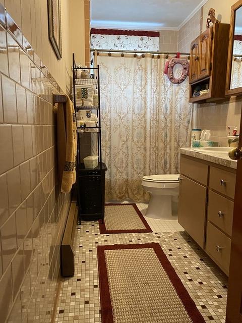 421 Alden St, Fall River, MA 02723 photo 8