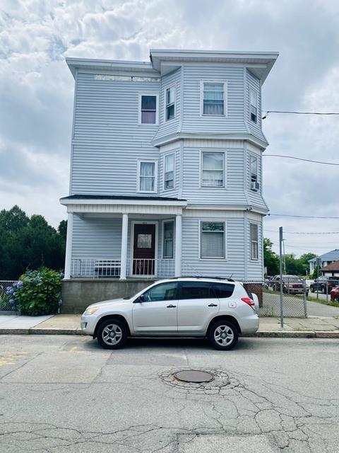 421 Alden St, Fall River, MA 02723 photo 2