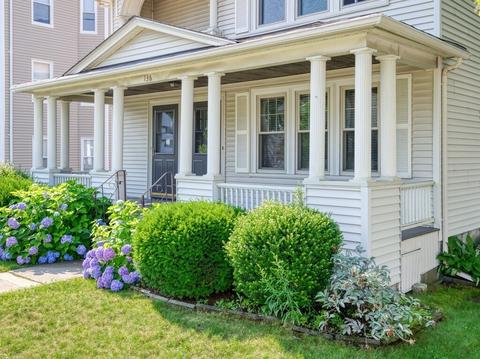 136 Hamilton St, Worcester, MA 01604 photo 2