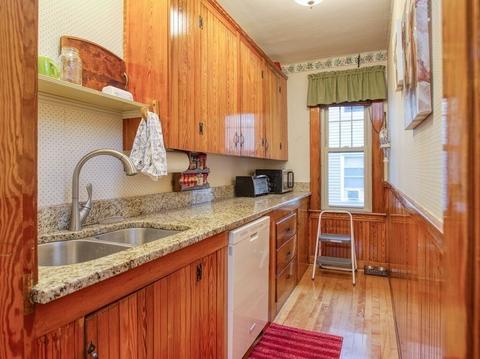 136 Hamilton St, Worcester, MA 01604 photo 28