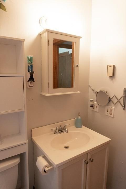 201 Pearce St #1E, Fall River, MA 02720 photo 4