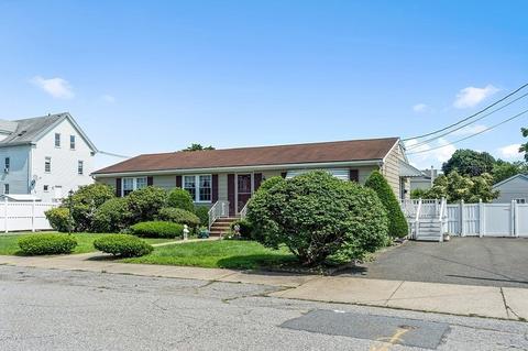 1 Sheldon Rd, Peabody, MA 01960 photo 2