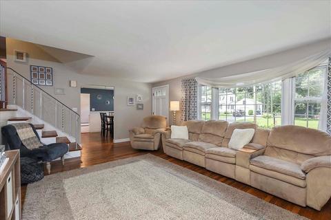 121 Sunset Dr, Raynham, MA 02767 photo 12