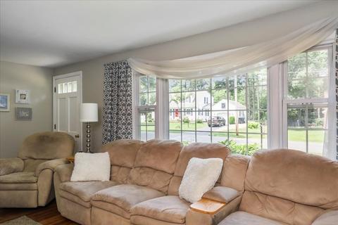 121 Sunset Dr, Raynham, MA 02767 photo 11