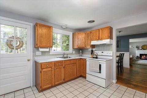 121 Sunset Dr, Raynham, MA 02767 photo 23