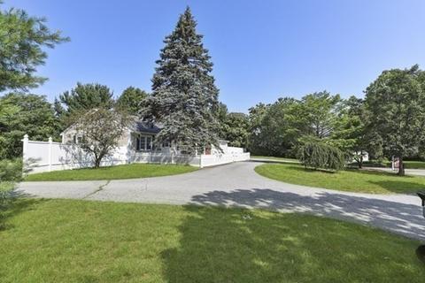 282 Needham St, Dedham, MA 02026 photo 4