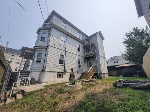 2 Barrett St, Fall River, MA 02724 photo 3