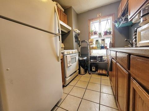 2 Barrett St, Fall River, MA 02724 photo 11