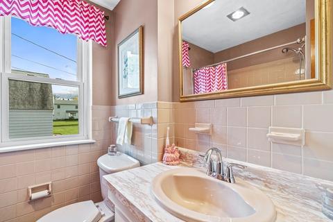 237 Main St #A8, Reading, MA 01867 photo 15