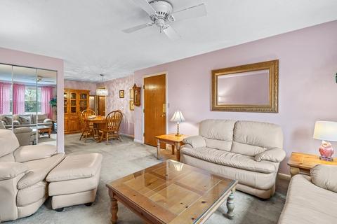 237 Main St #A8, Reading, MA 01867 photo 3