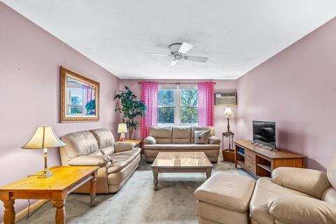 237 Main St #A8, Reading, MA 01867 photo 4